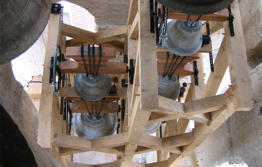 Qualità e su misura: una incastellatura adattata ad ogni campanile
