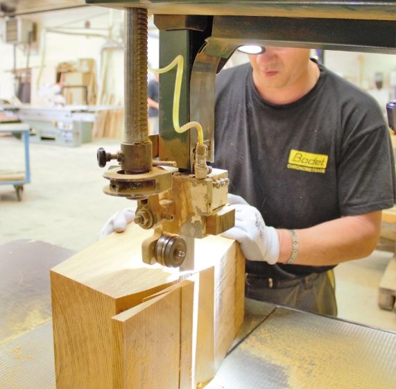 Fabrication de mouton et battant