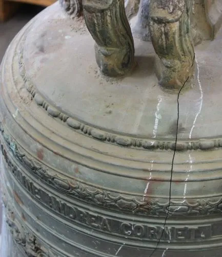 Bell crown